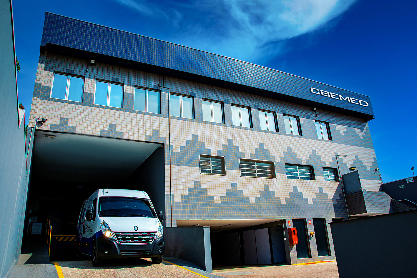 carro-empresa-fachada