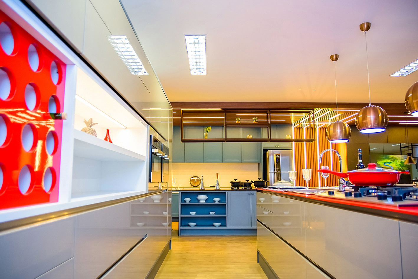 panelas-fogão-armários