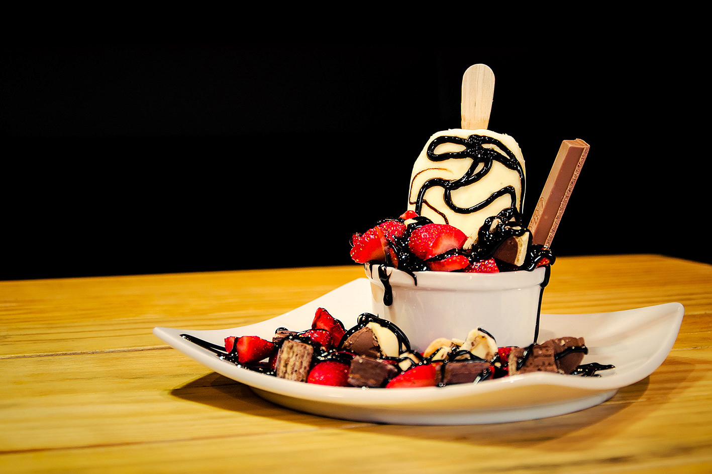 picolé-morango-chocolate